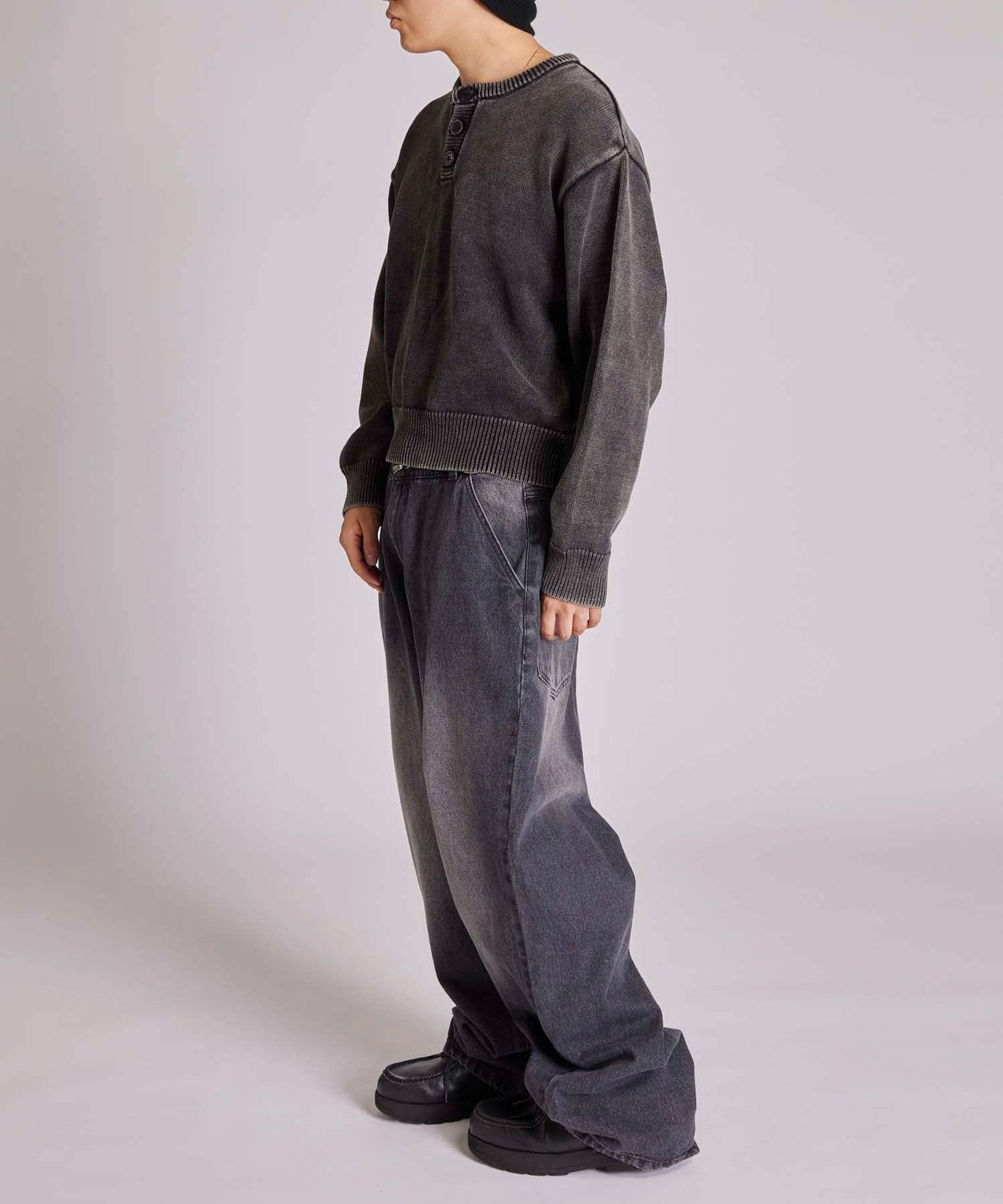 【KOOKY'N】水洗做舊亨利領針織衫