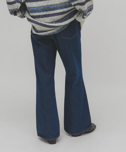 拼接口袋喇叭牛仔褲