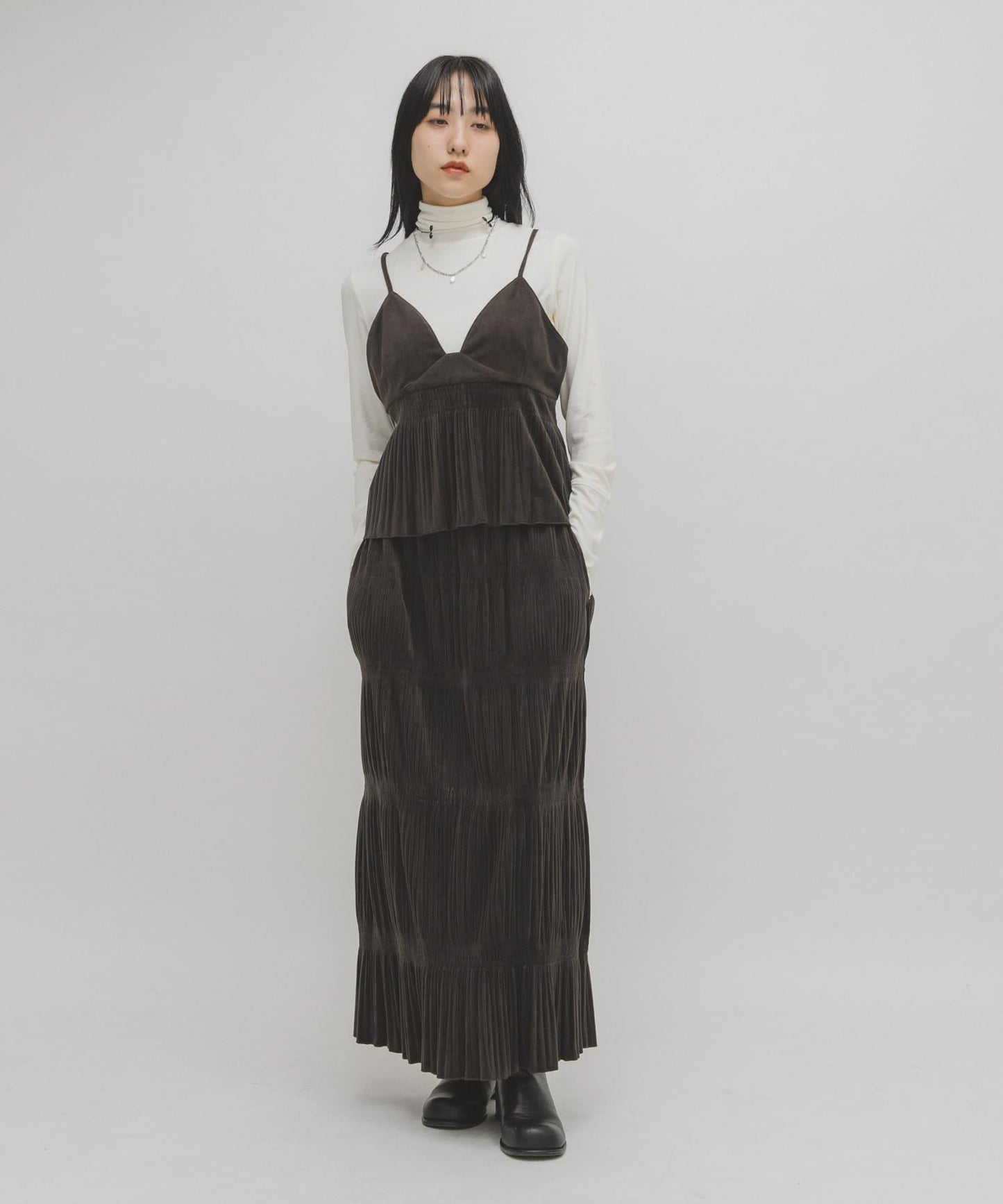 百褶拼接連衣裙