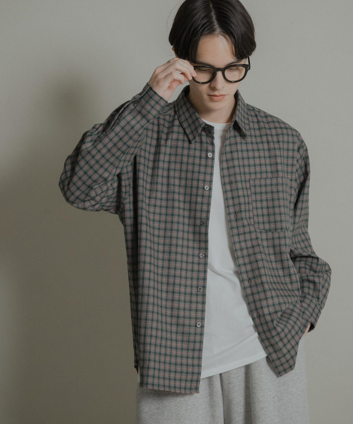 微妙色調長袖法蘭絨襯衫