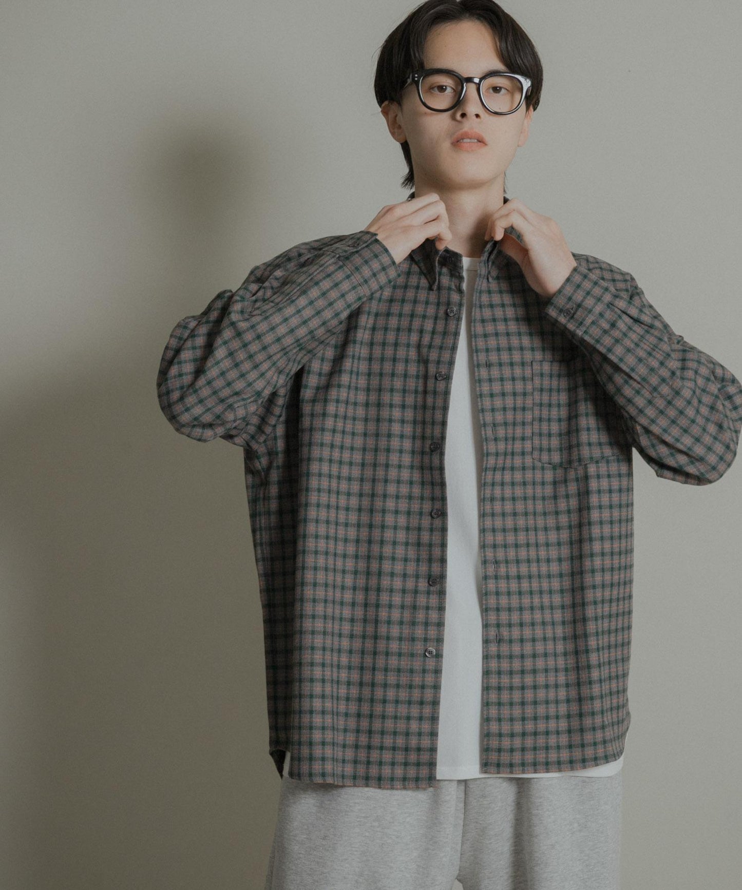 微妙色調長袖法蘭絨襯衫