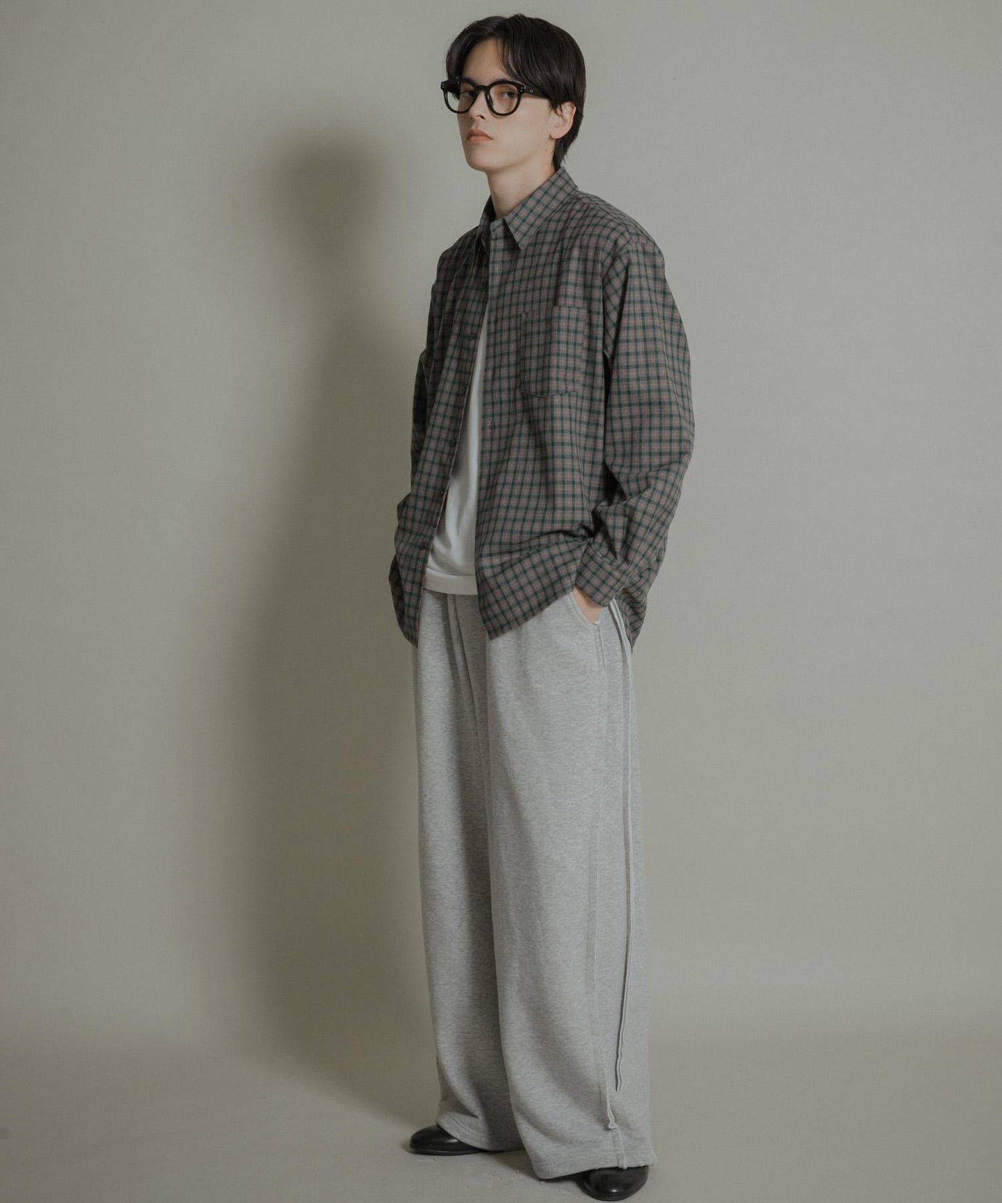 微妙色調長袖法蘭絨襯衫