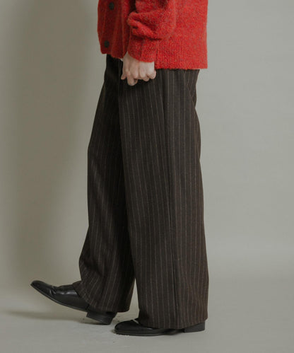 羊毛混紡弧形口袋直筒褲