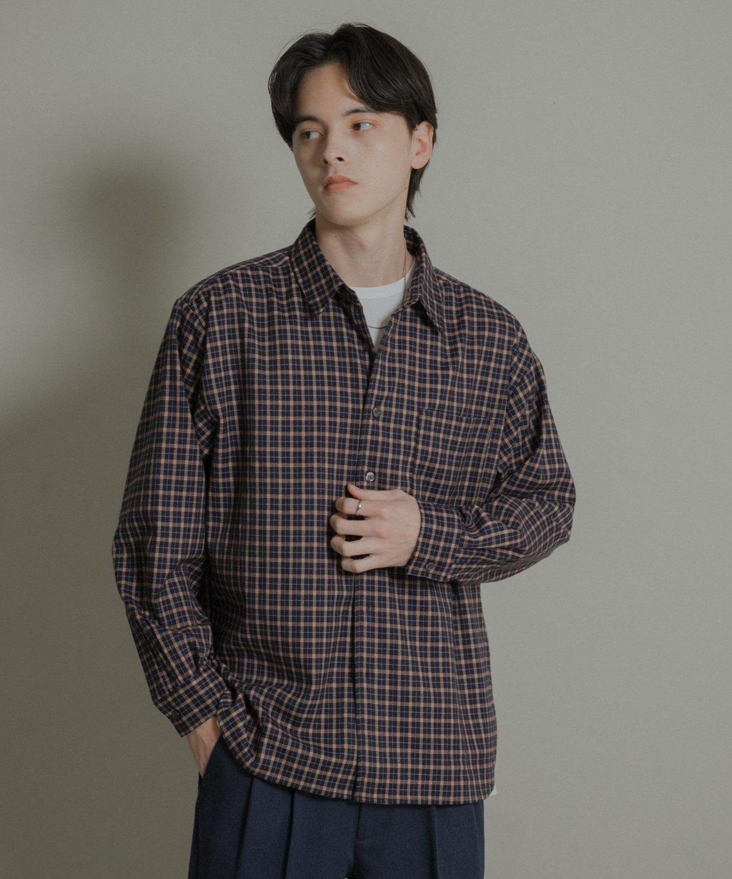 微妙色調長袖法蘭絨襯衫