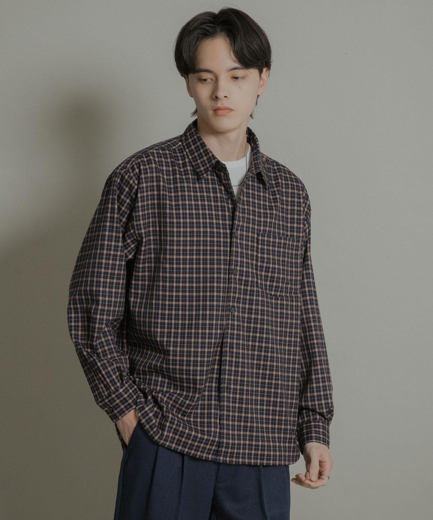 微妙色調長袖法蘭絨襯衫