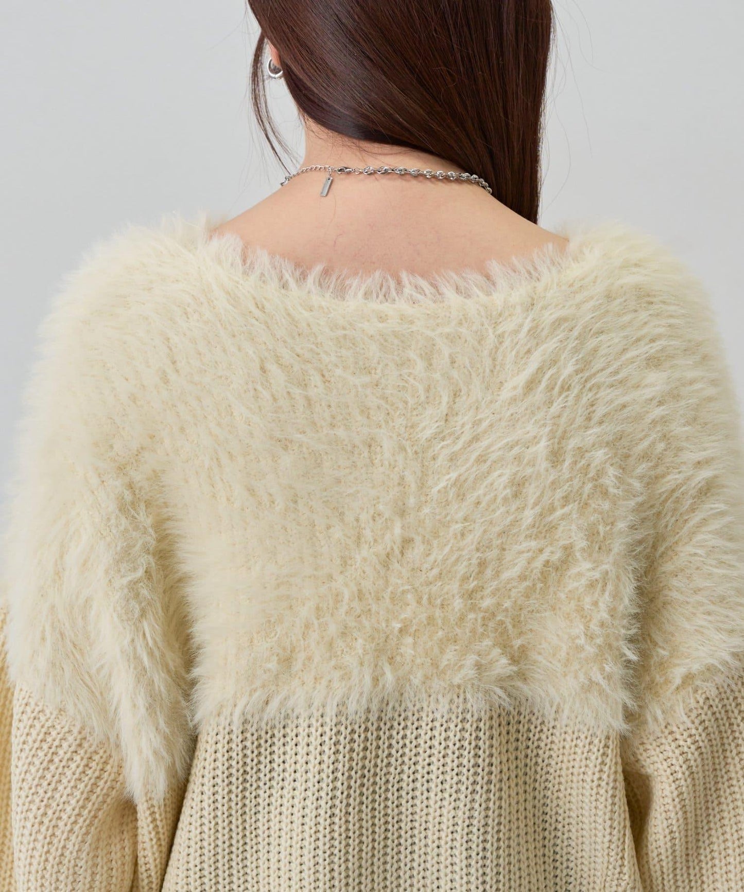 拼接長毛針織衫