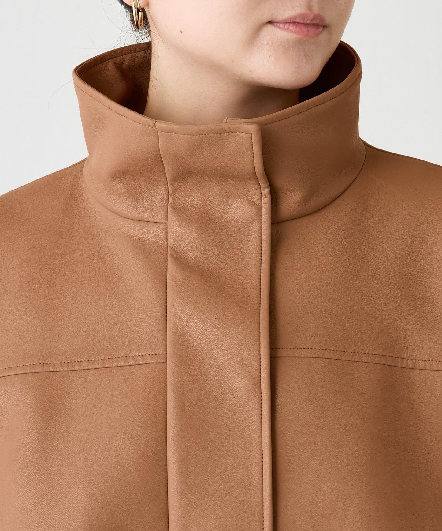 【高級感】仿皮繡花立領夾克