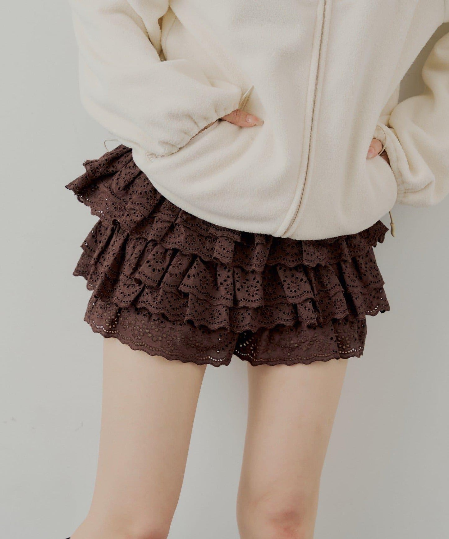 蕾絲層疊短褲
