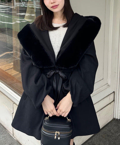 【約會・應援活動也很適合！】毛絨大連帽外套