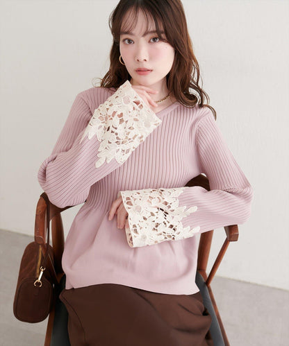 袖部蕾絲荷葉邊針織衫