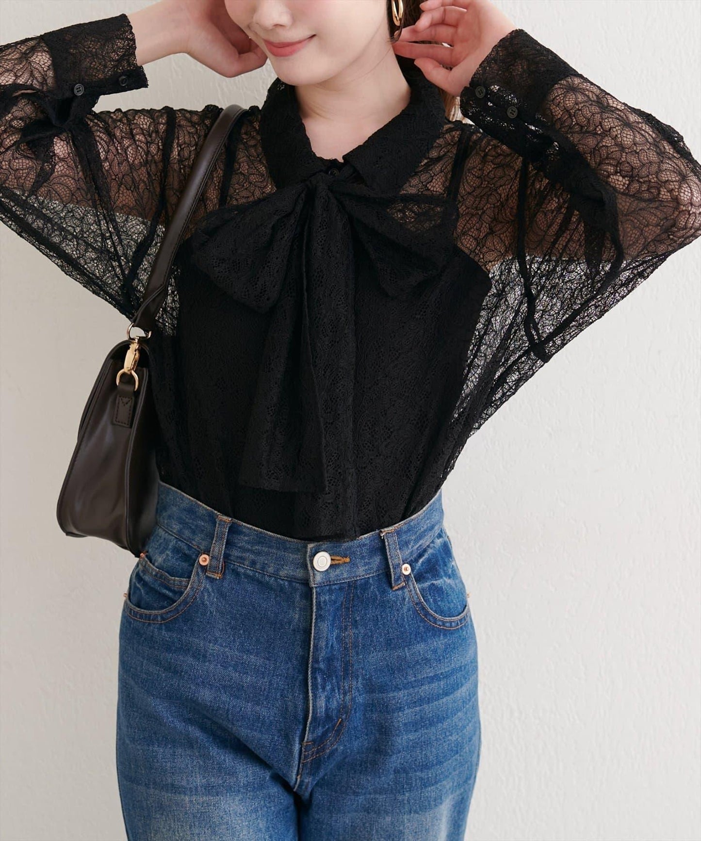 蕾絲蝴蝶結領襯衫