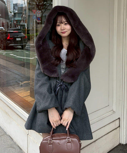 【約會・應援活動也很適合！】毛絨大連帽外套