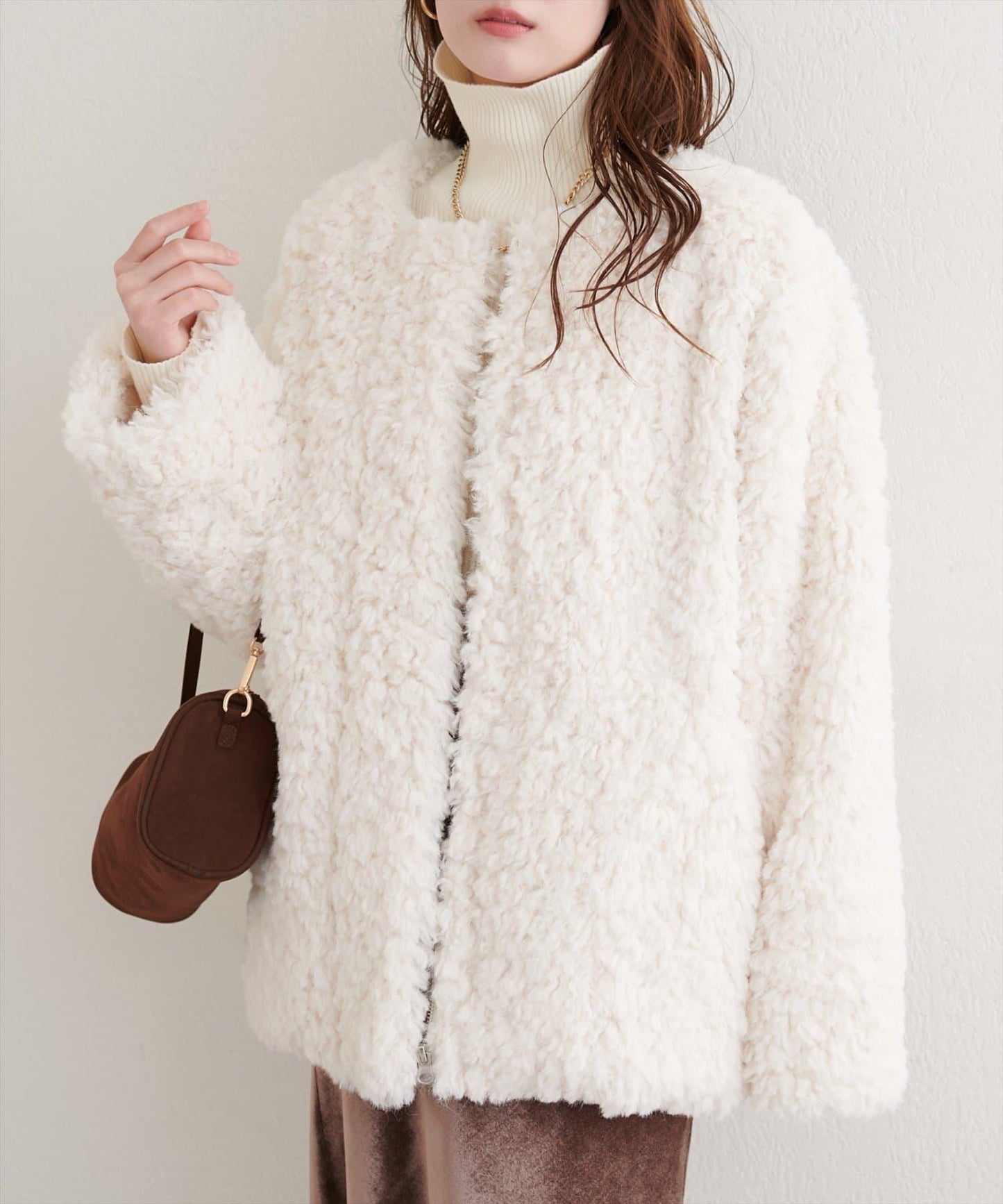 拼色仿羊羔絨中長款大衣