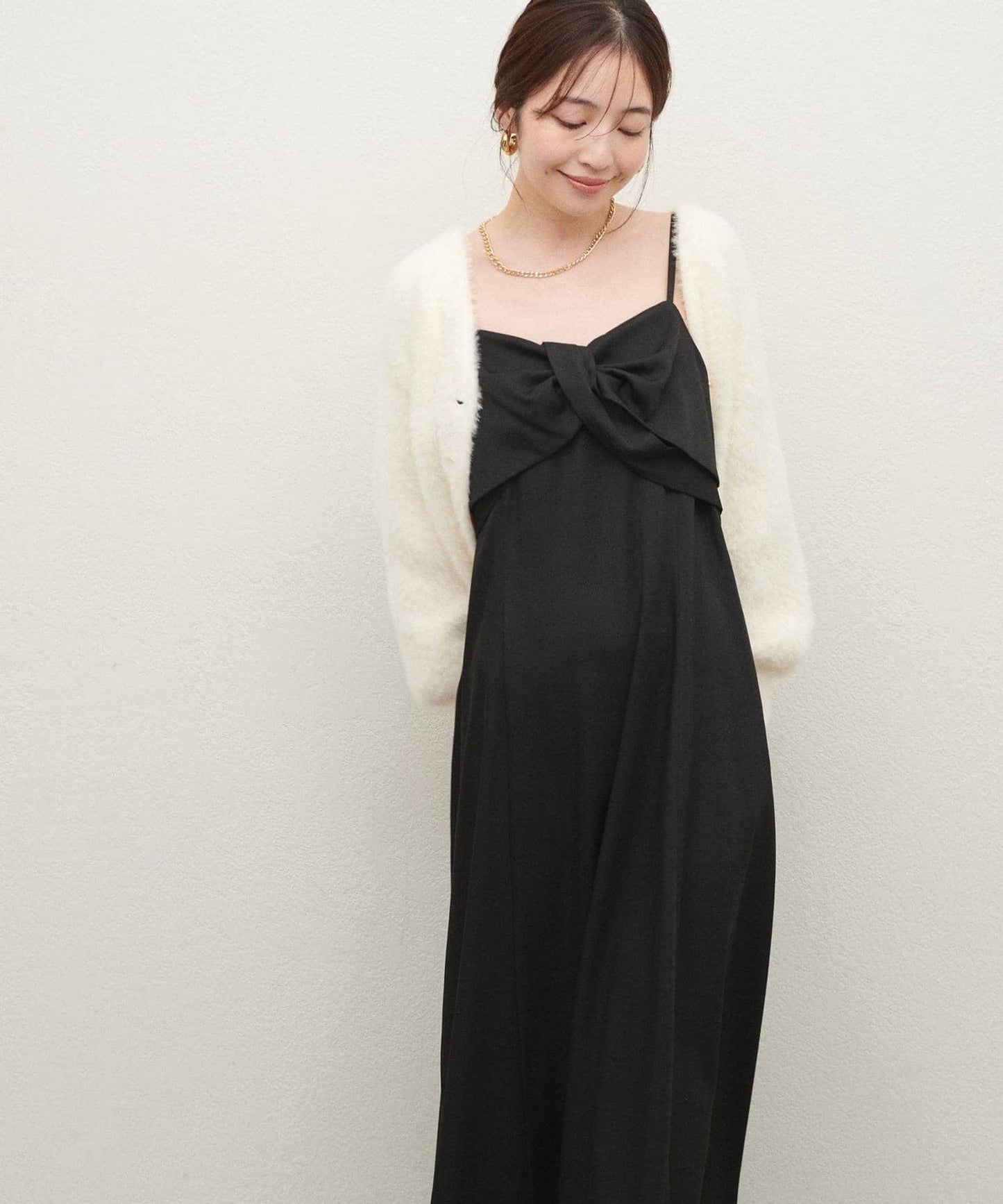 〈osono〉扭結蝴蝶結吊帶連衣裙