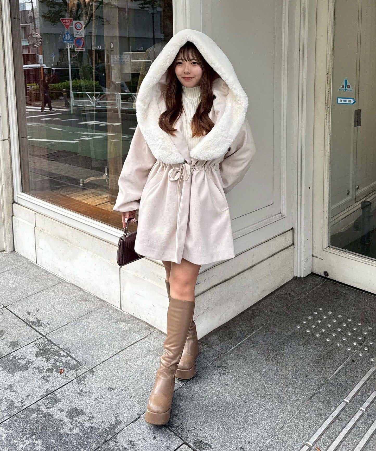 【約會・應援活動也很適合！】毛絨大連帽外套