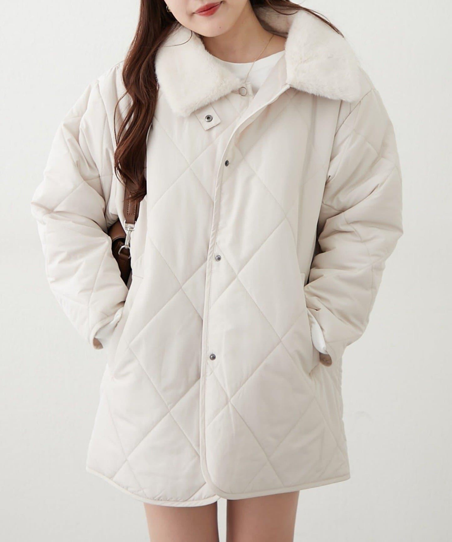 毛絨領拼接棉服