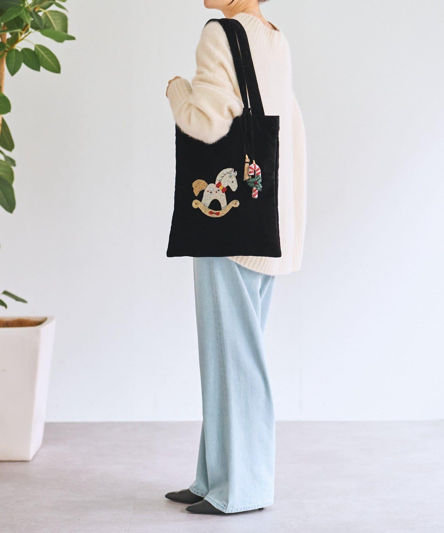 《CITRUS》木馬刺繡托特包