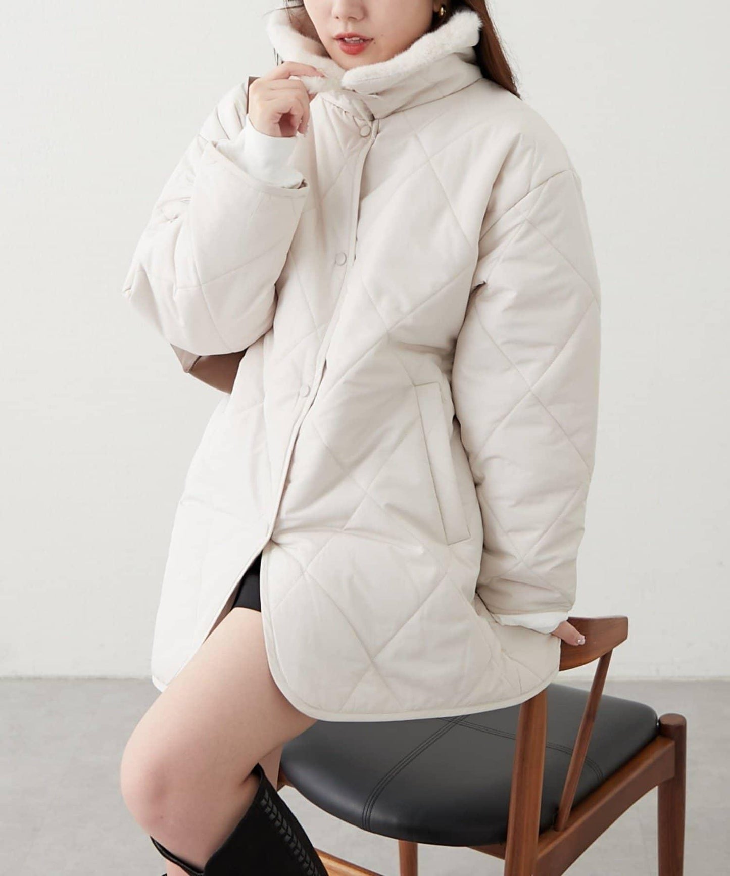 毛絨領拼接棉服