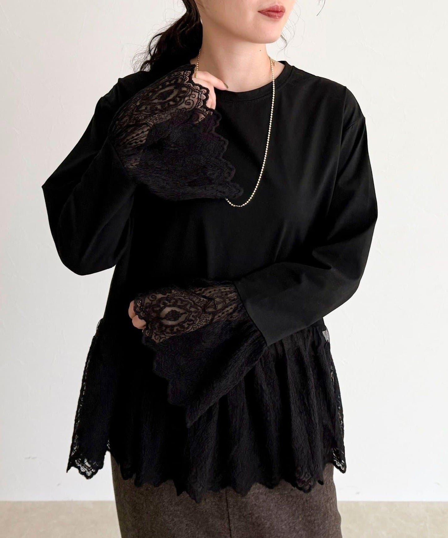 蕾絲拼接長袖T恤