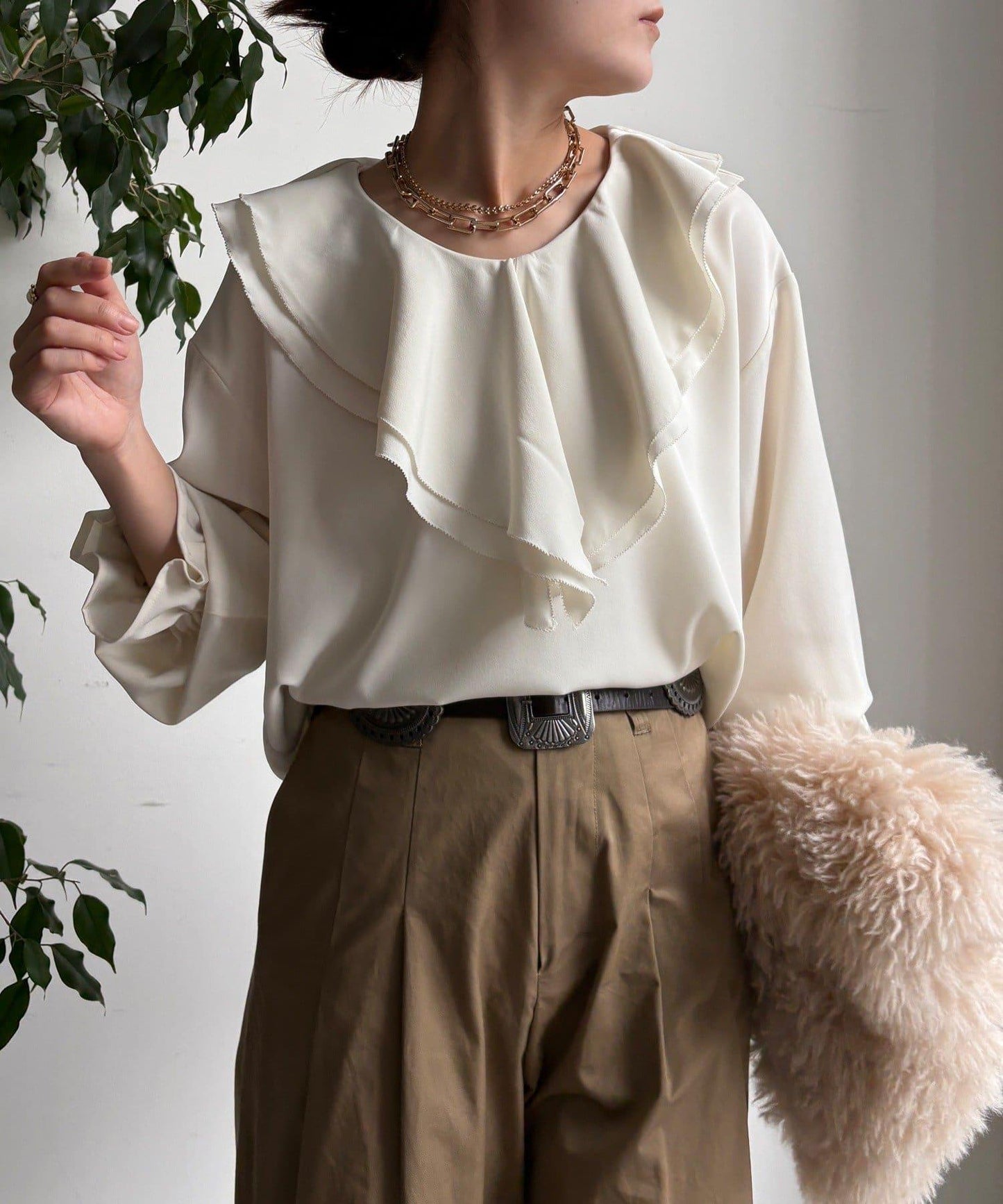 【WEB限定】ピコフリルカラーブラウス