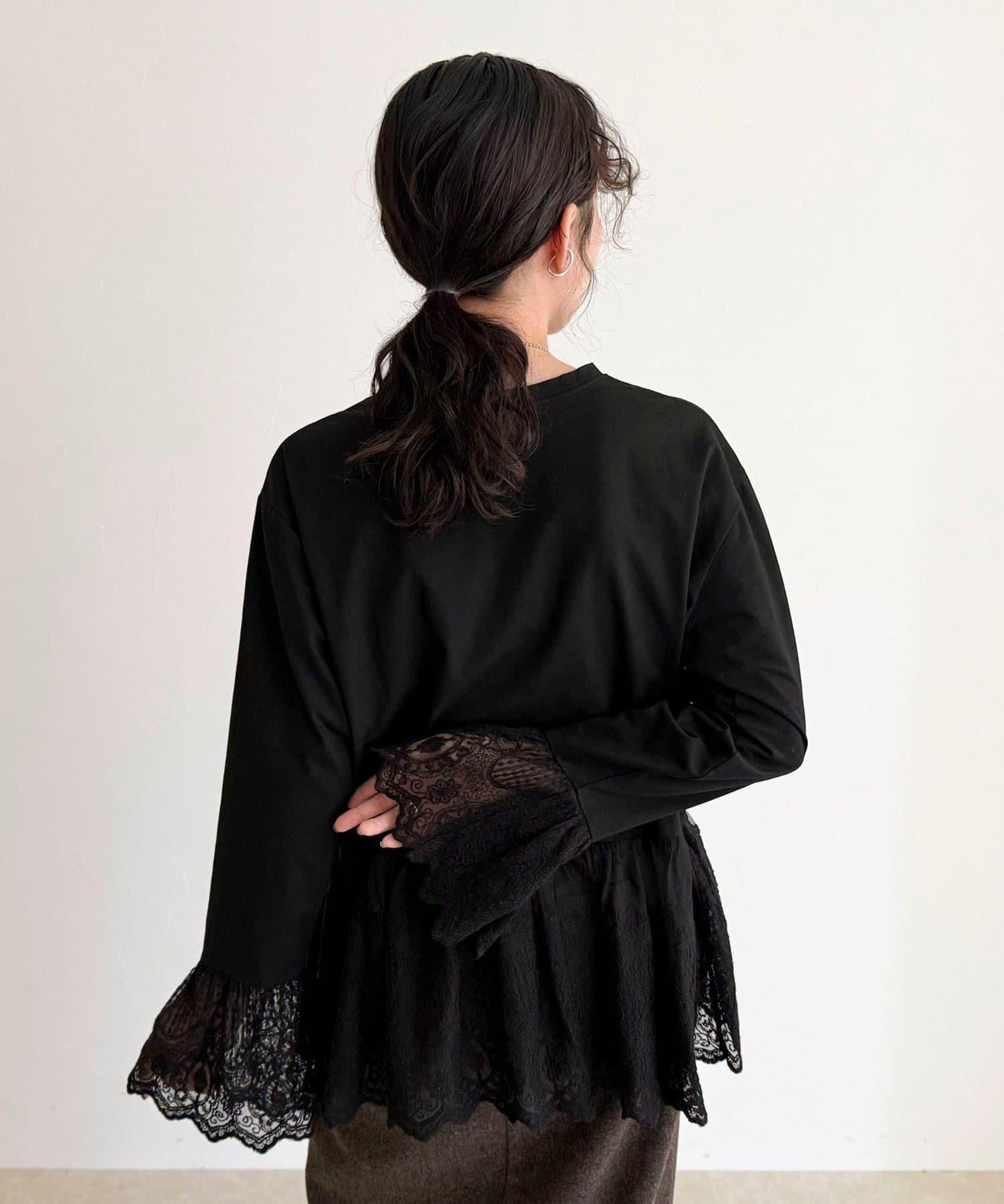 蕾絲拼接長袖T恤