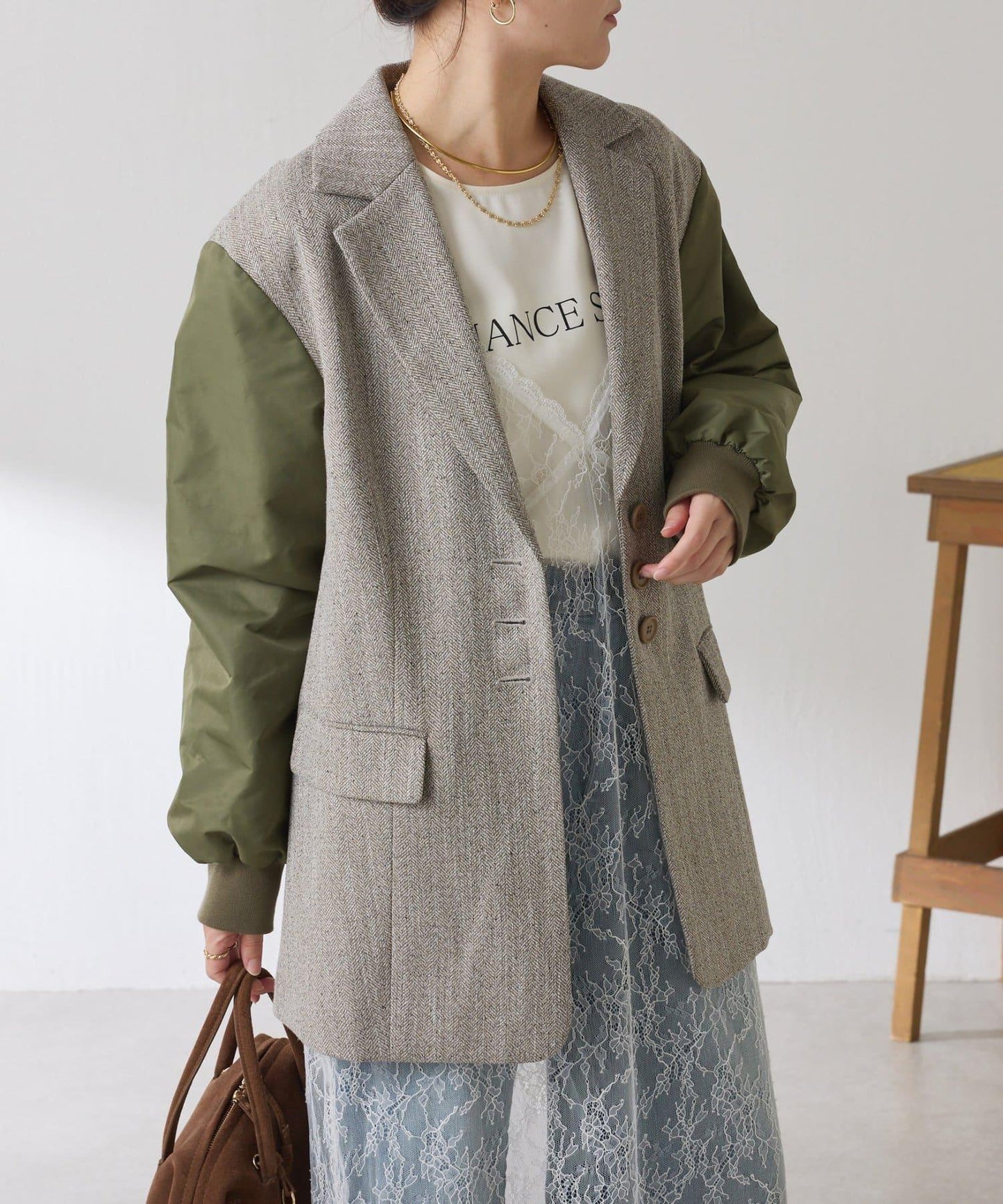 三扣拼接袖西裝夾克