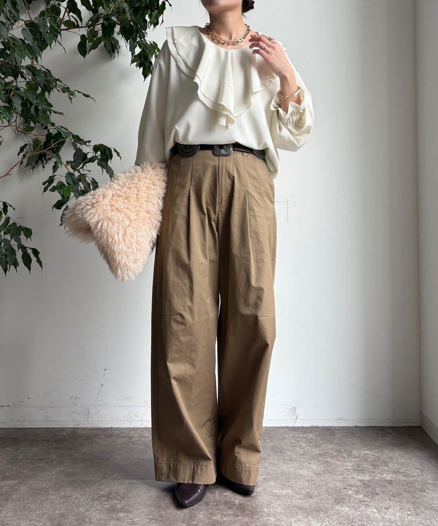 【WEB限定】ピコフリルカラーブラウス