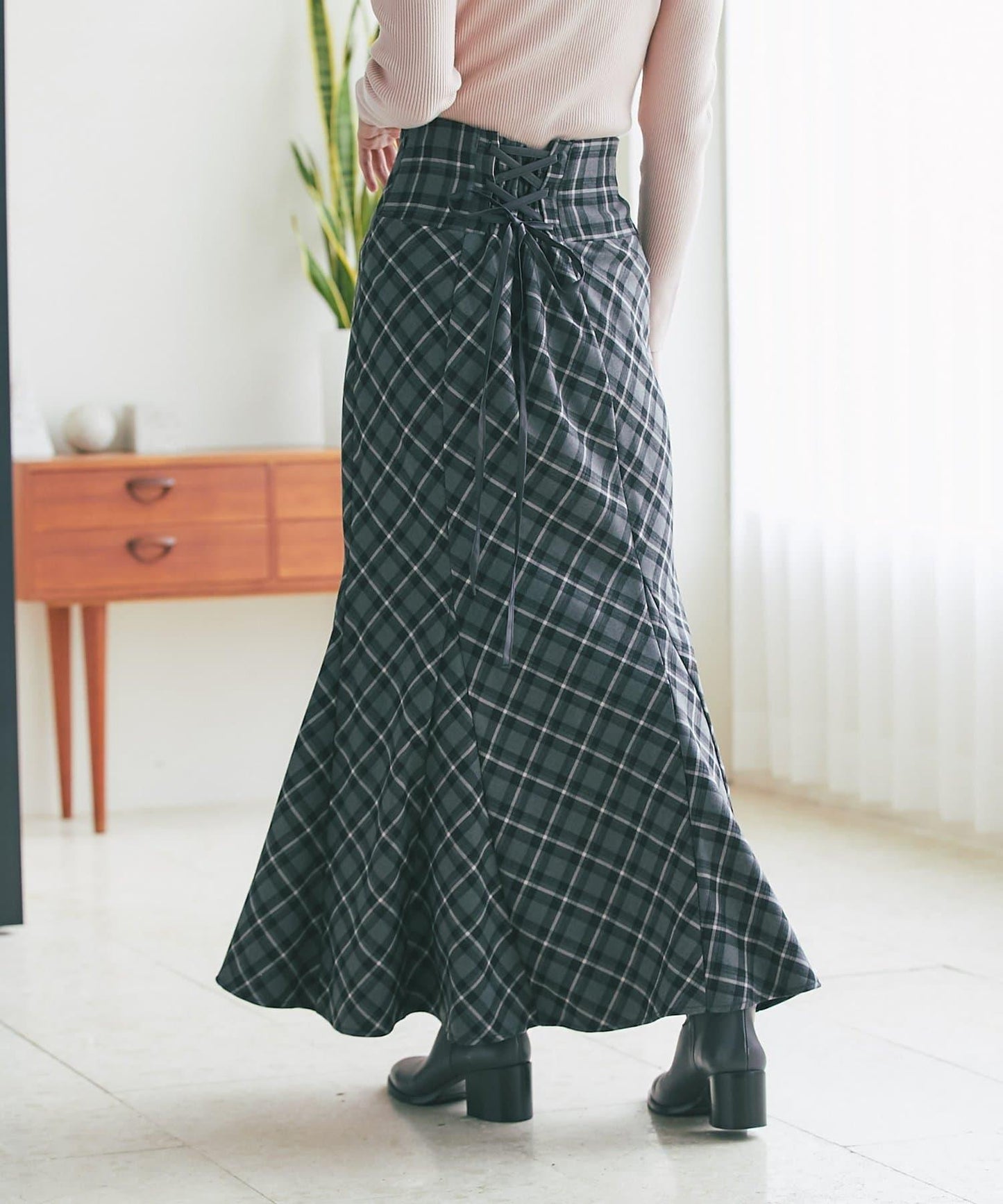 後繫帶格紋半身裙