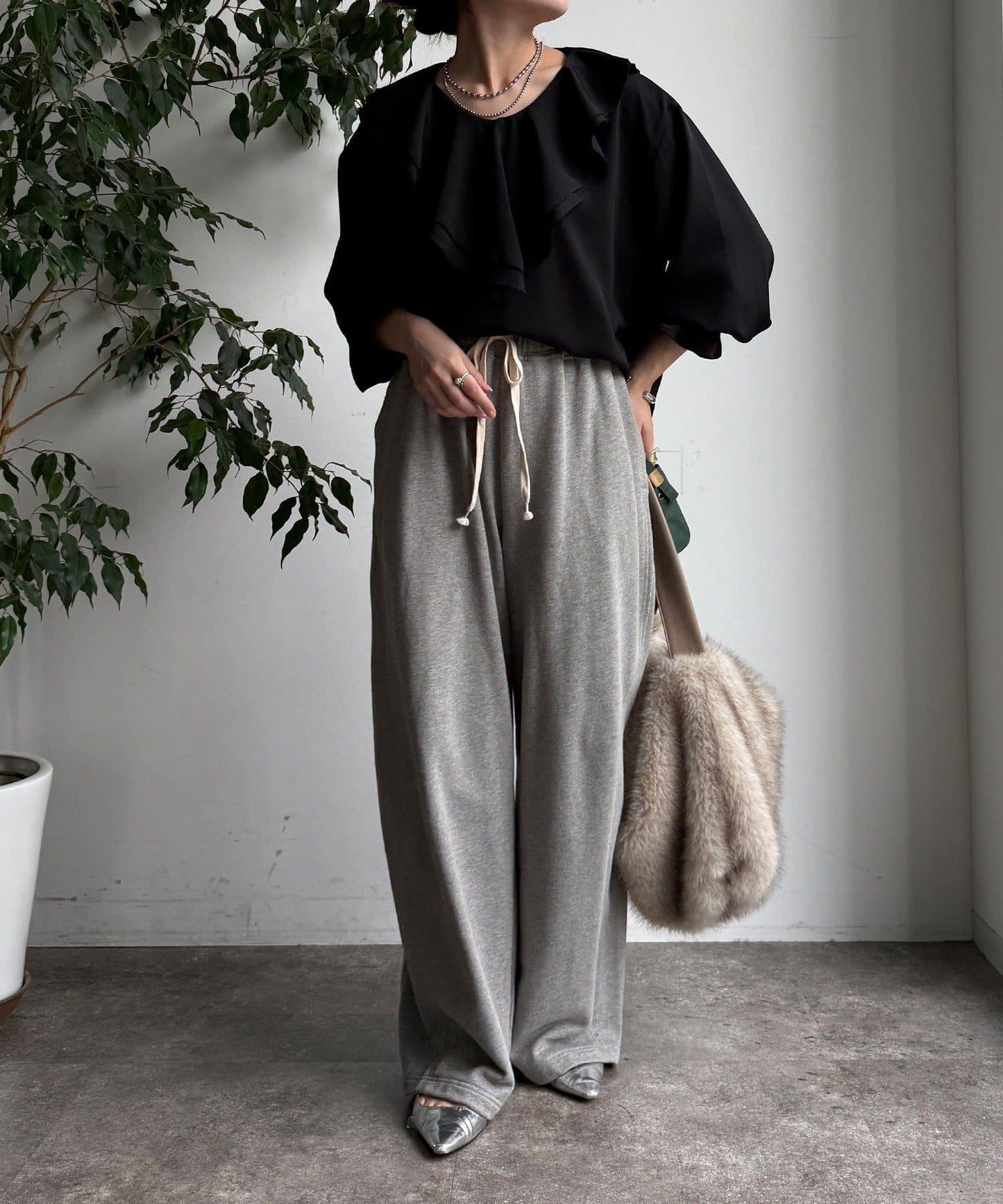 【WEB限定】ピコフリルカラーブラウス