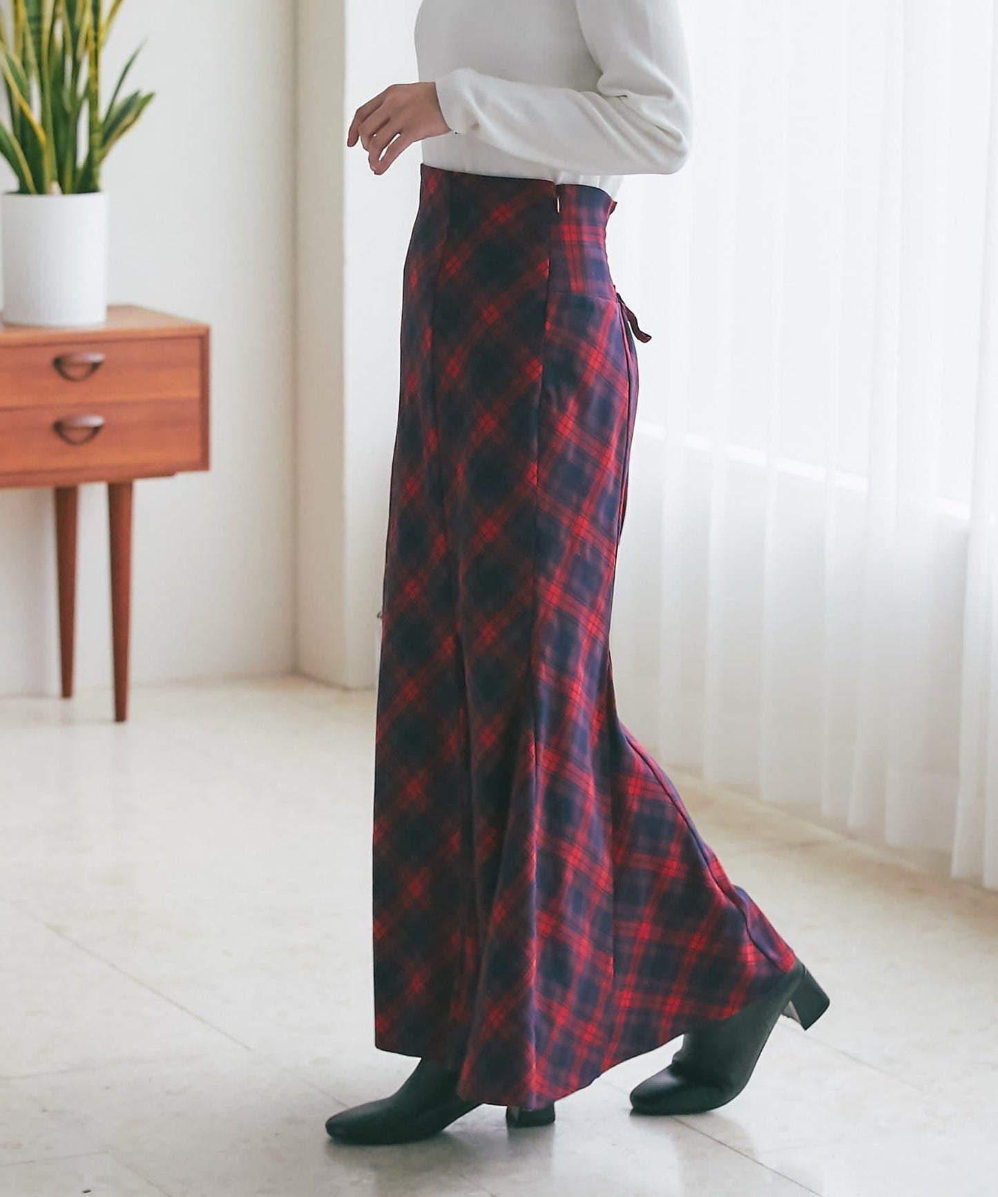 後繫帶格紋半身裙