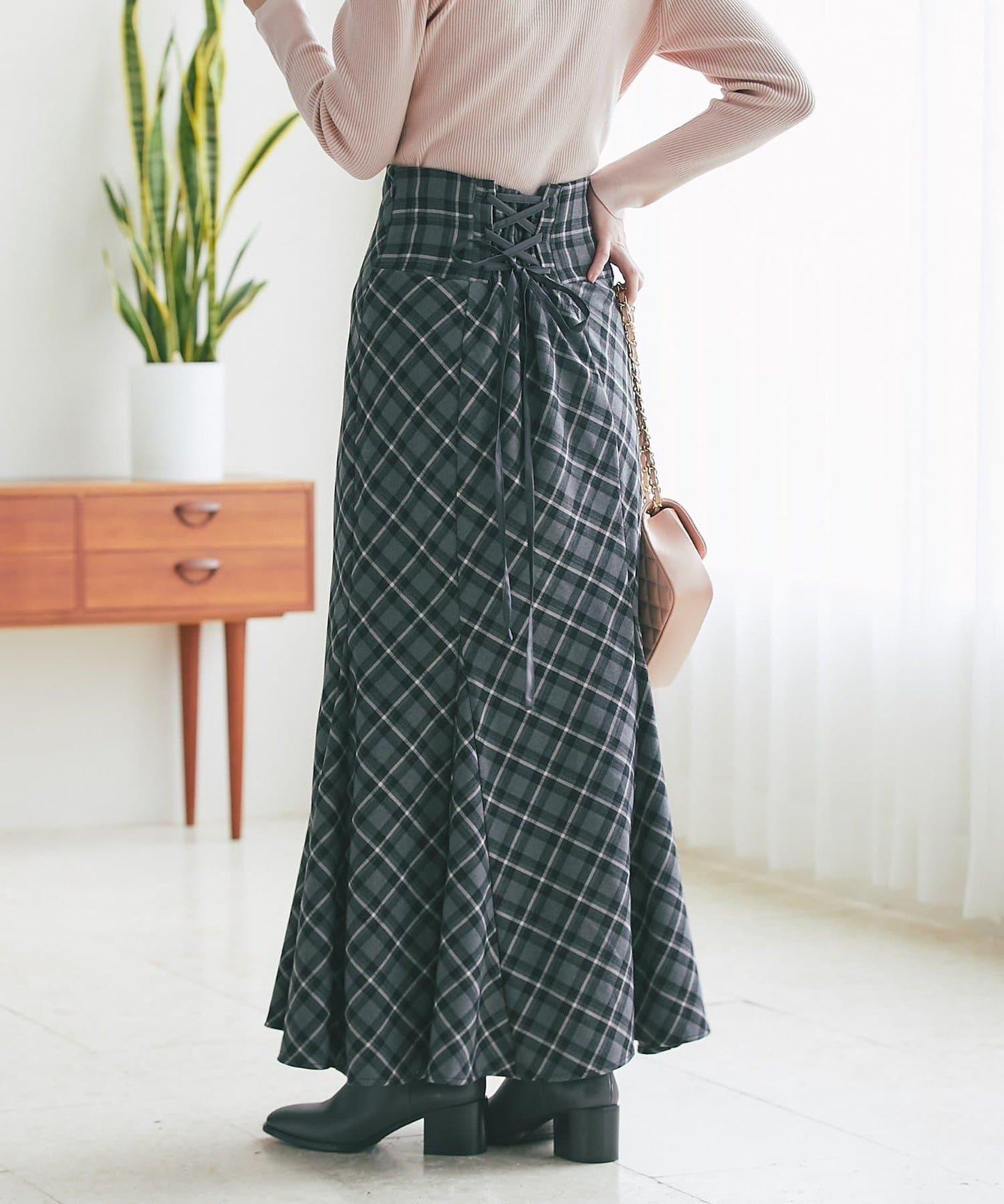 後繫帶格紋半身裙