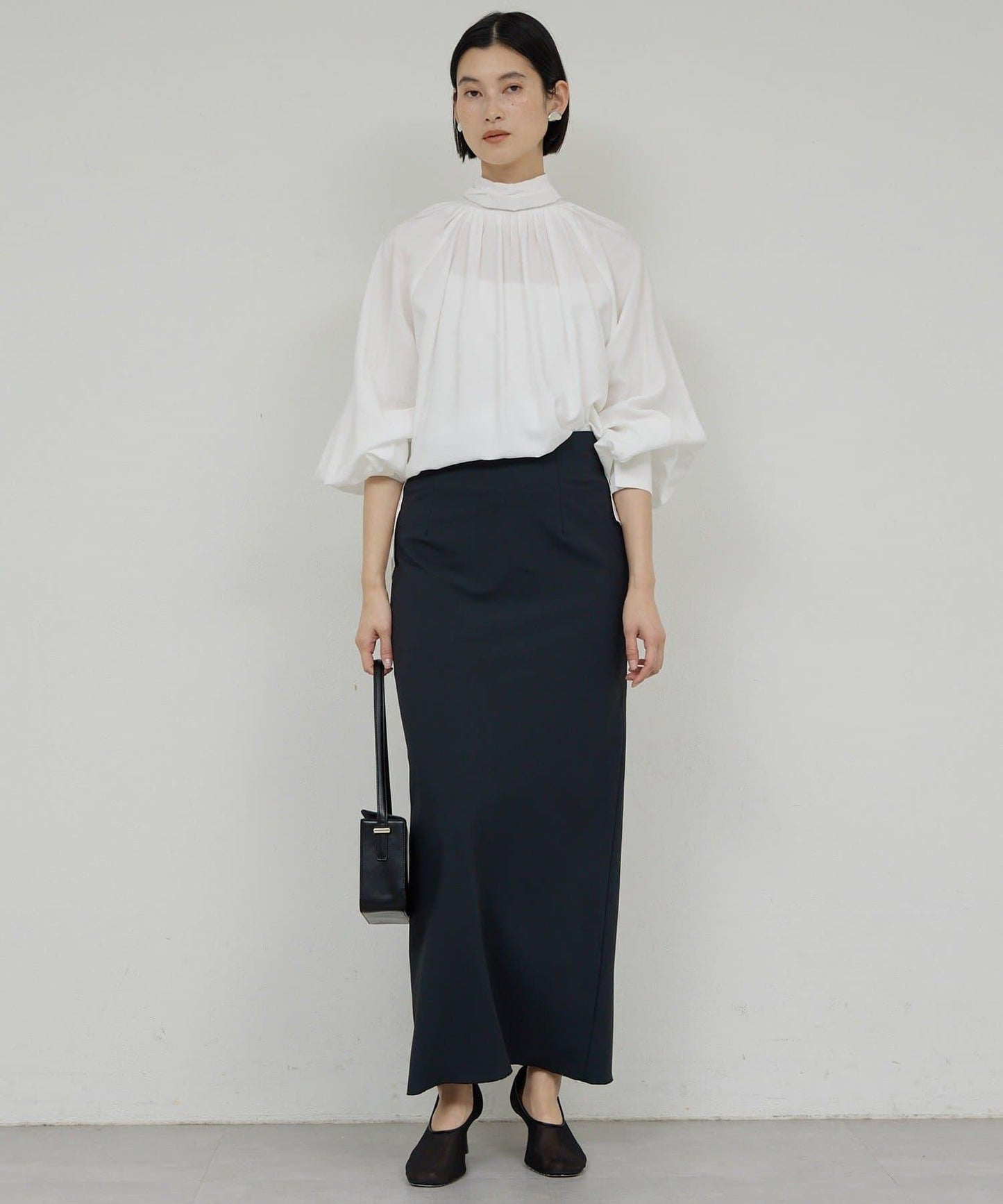 褶皺蝴蝶結領女襯衫