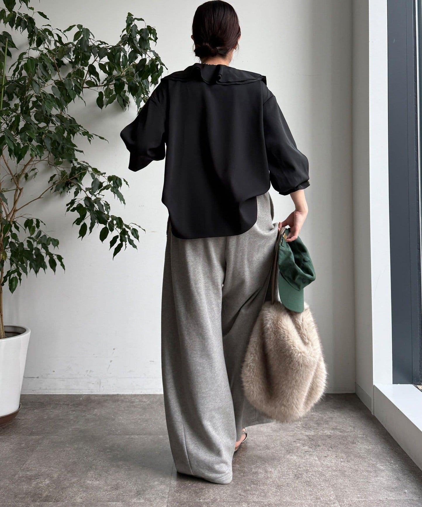 【WEB限定】ピコフリルカラーブラウス