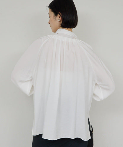 褶皺蝴蝶結領女襯衫