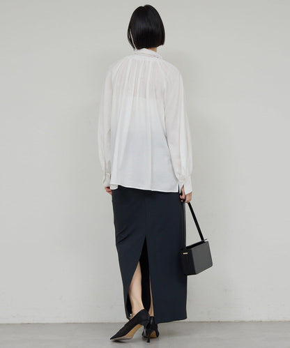 褶皺蝴蝶結領女襯衫