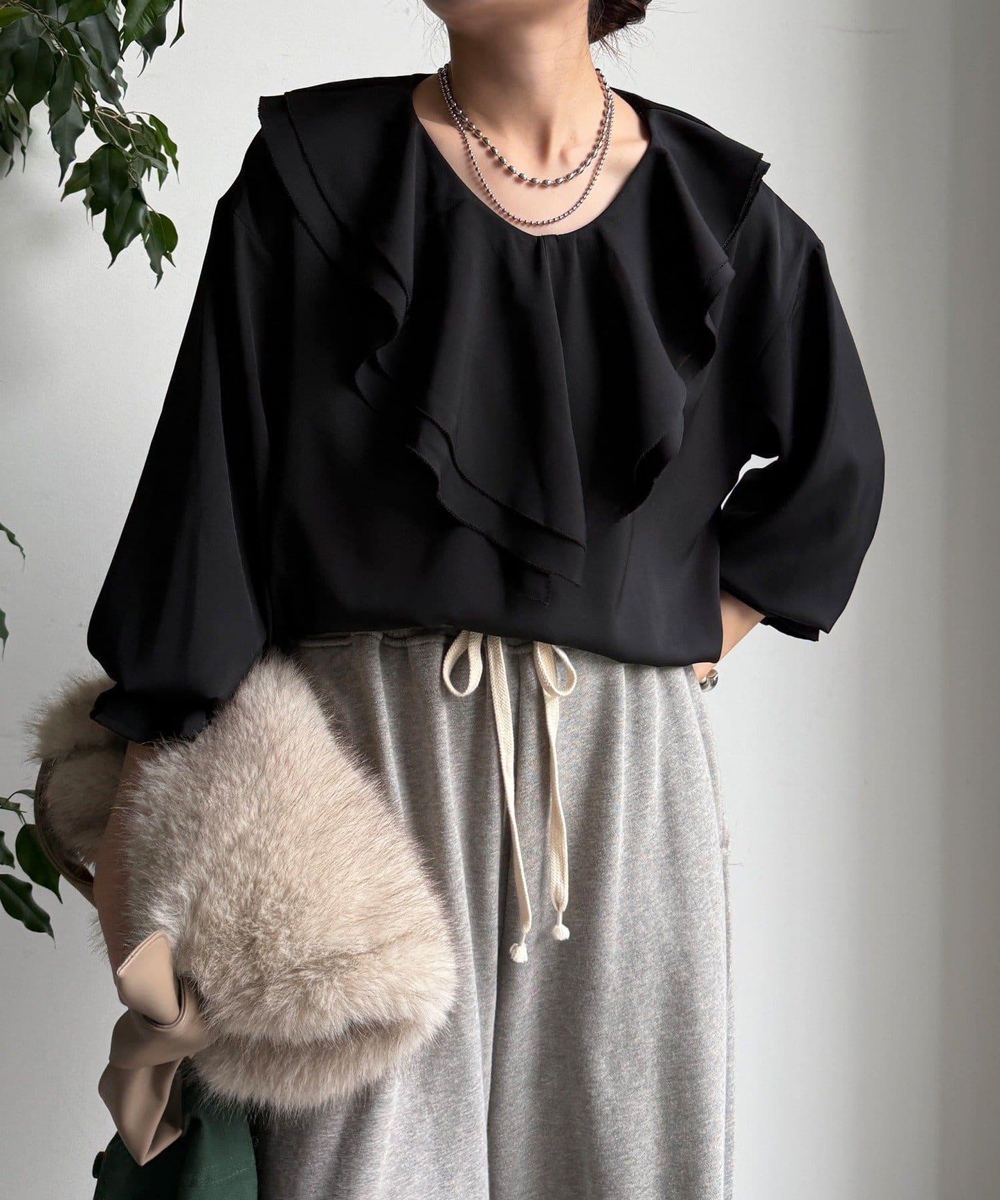 【WEB限定】ピコフリルカラーブラウス