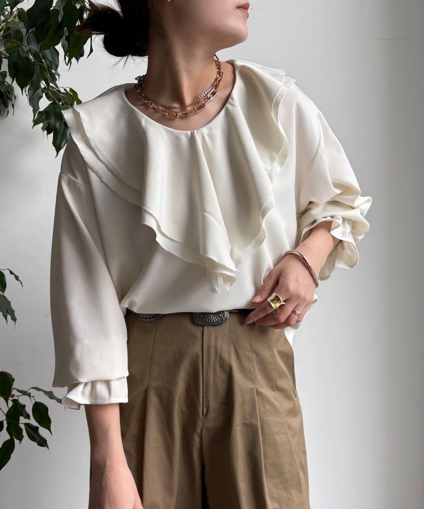 【WEB限定】ピコフリルカラーブラウス