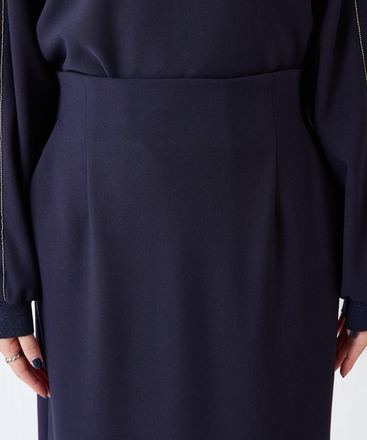 【適合正式場合◎】珠飾線條剪裁套裝/禮服