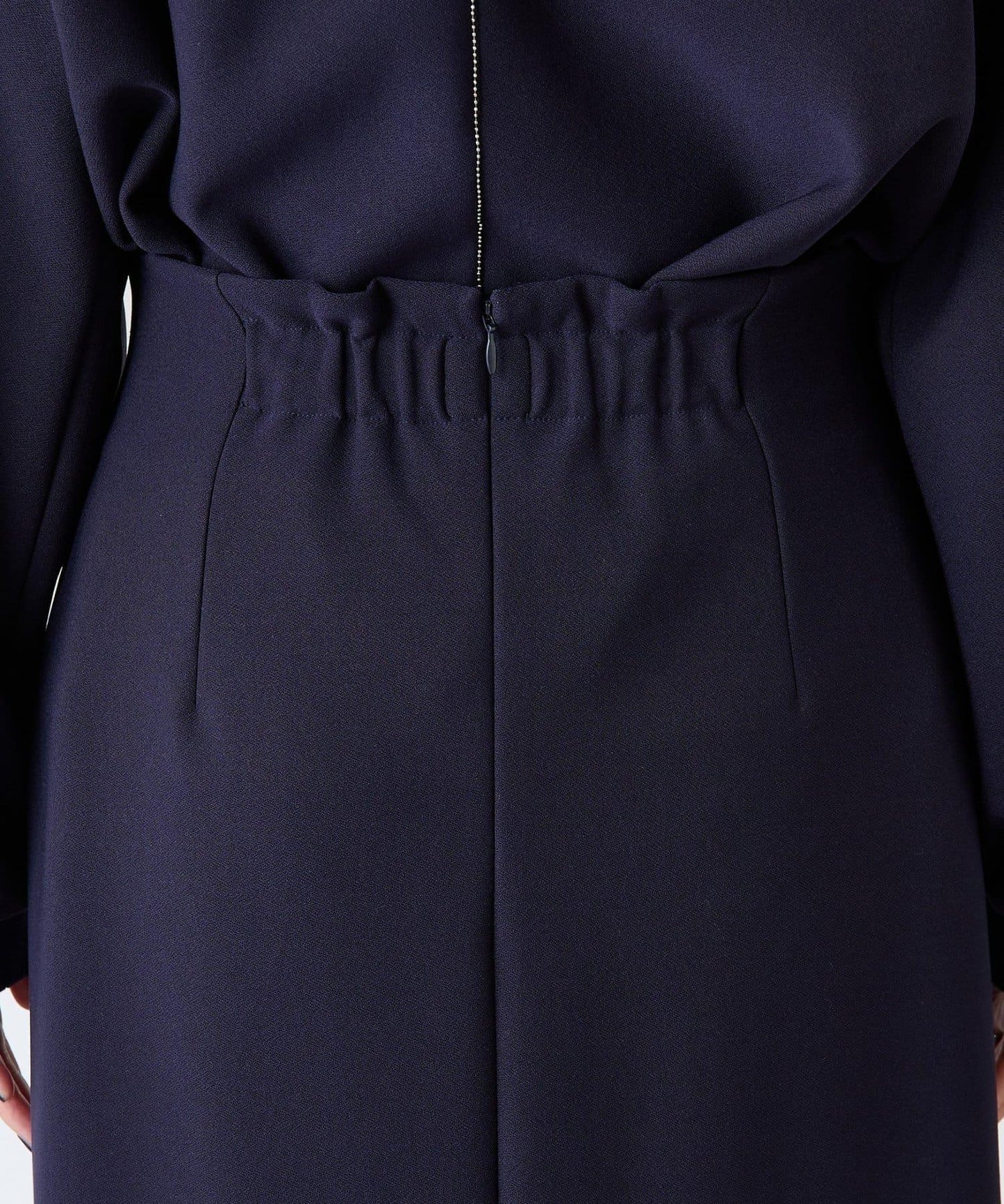 【適合正式場合◎】珠飾線條剪裁套裝/禮服