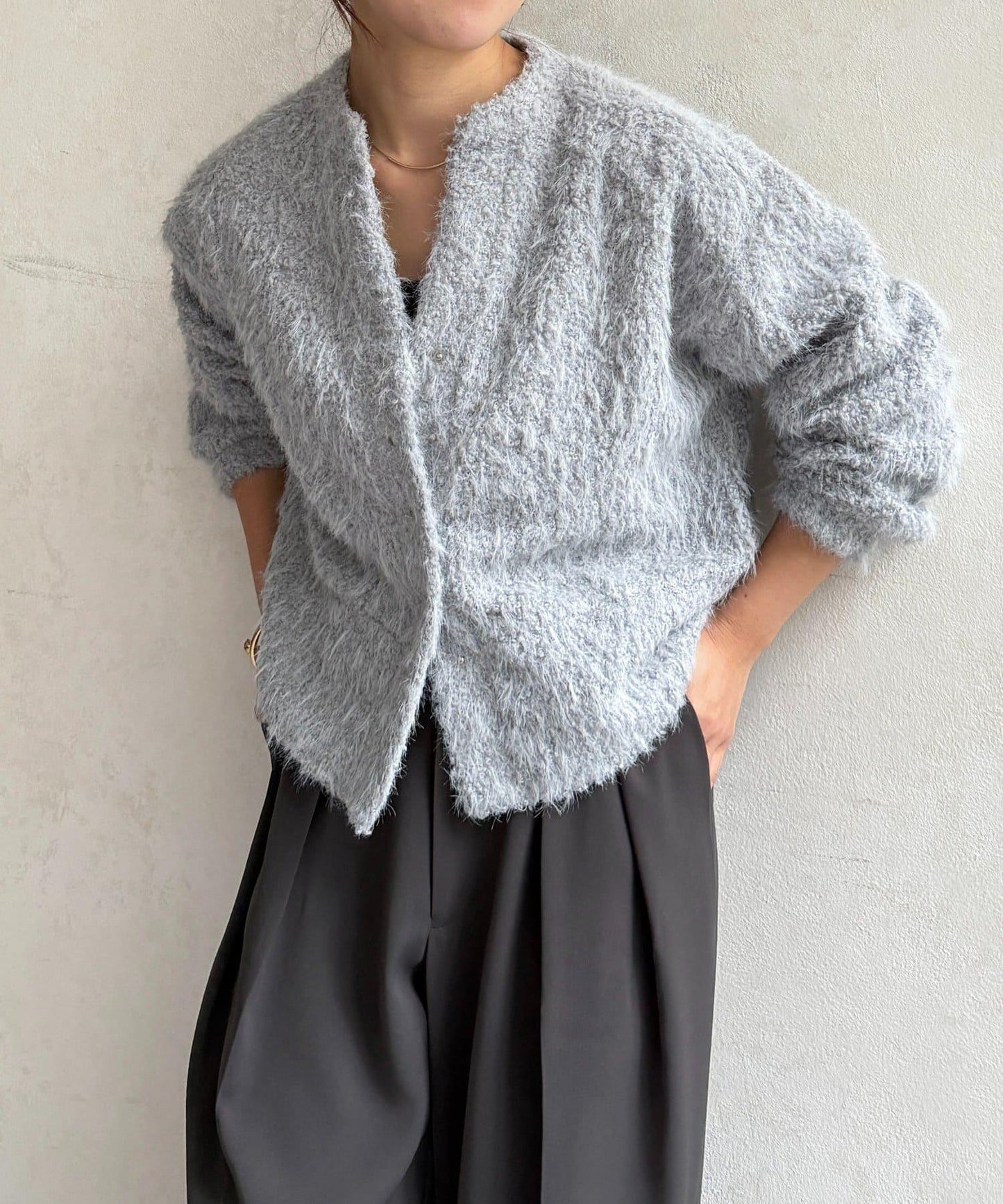 V領剪裁絨面開衫