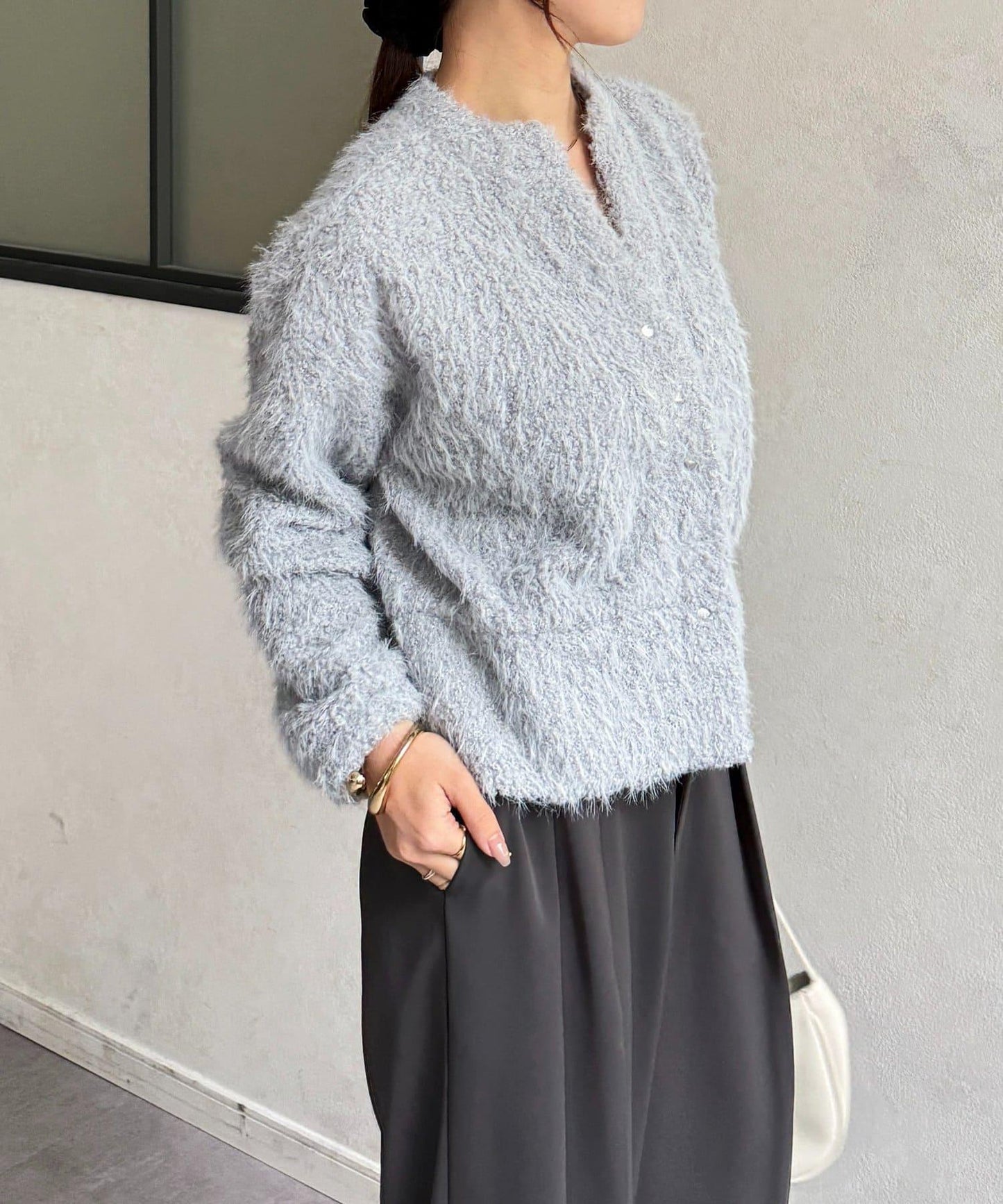 V領剪裁絨面開衫