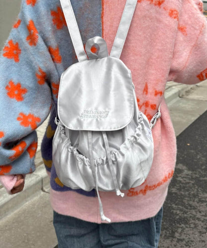 ★【HELLO.SANFRANCISCO/ハローサンフランシスコ】標誌刺繡緞面雙肩包