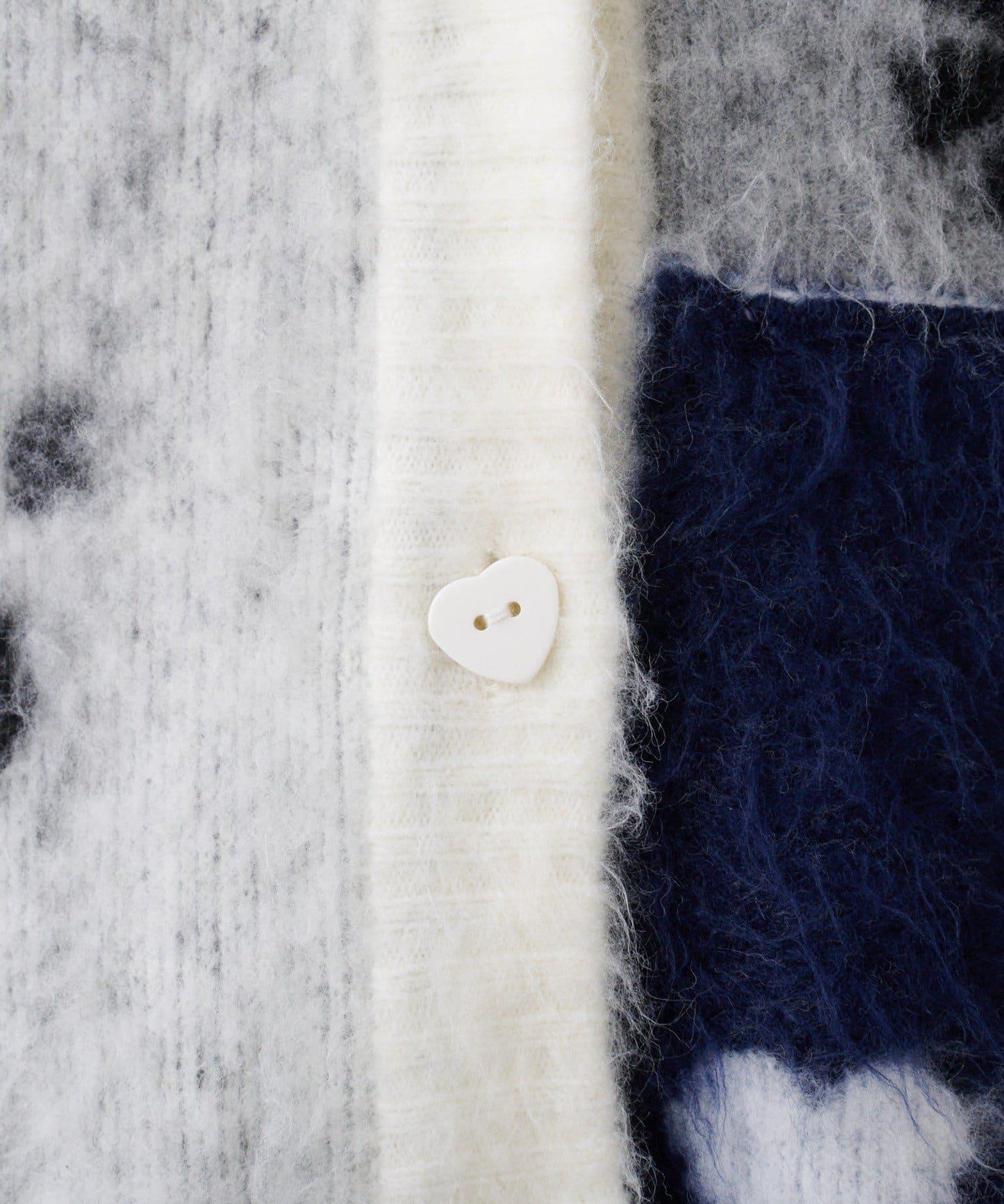 ★【HELLO.SANFRANCISCO/ハローサンフランシスコ】ジャガードッドッキングハート釦カーデ