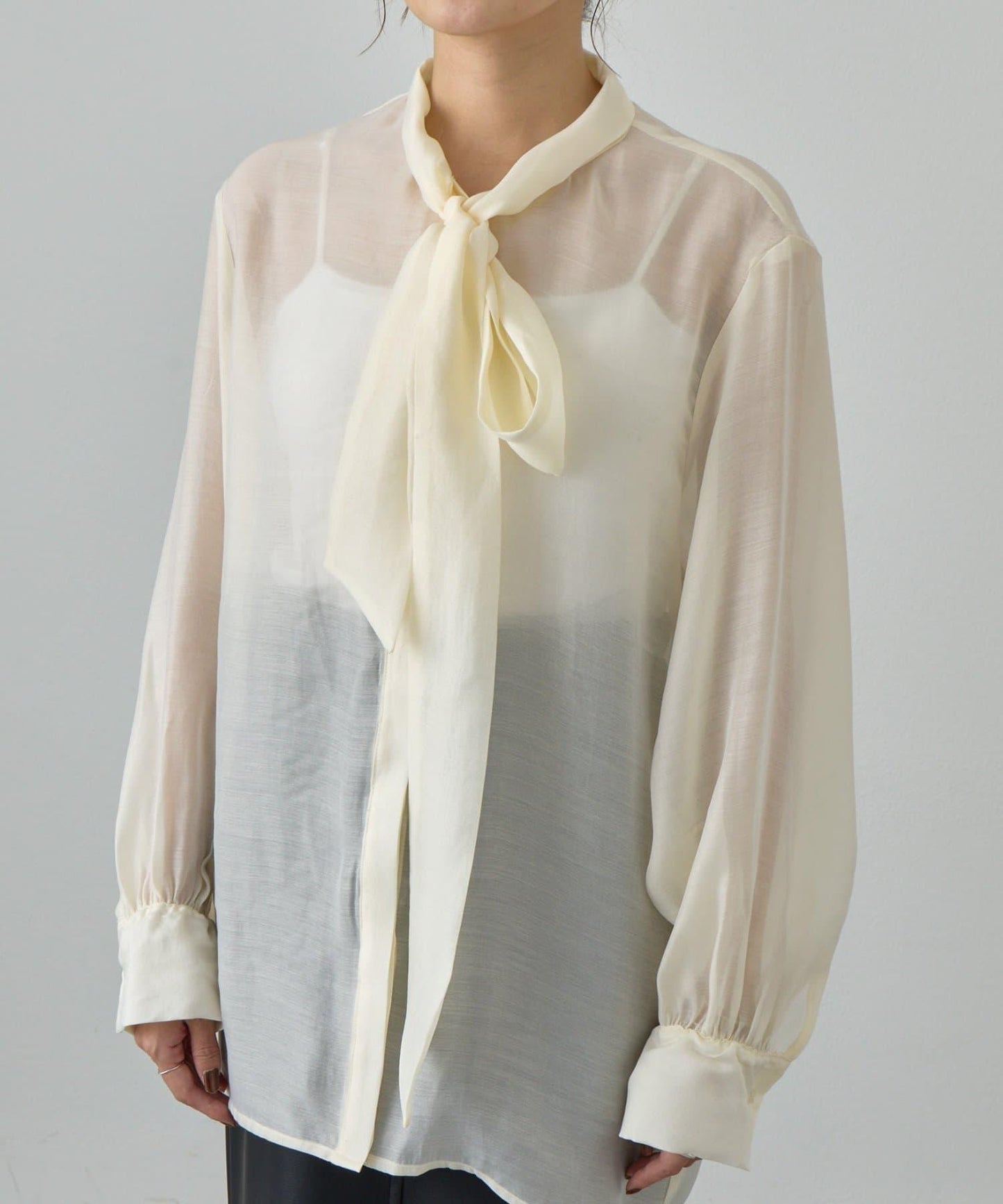 蝴蝶結領襯衫