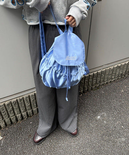 ★【HELLO.SANFRANCISCO/ハローサンフランシスコ】標誌刺繡緞面雙肩包