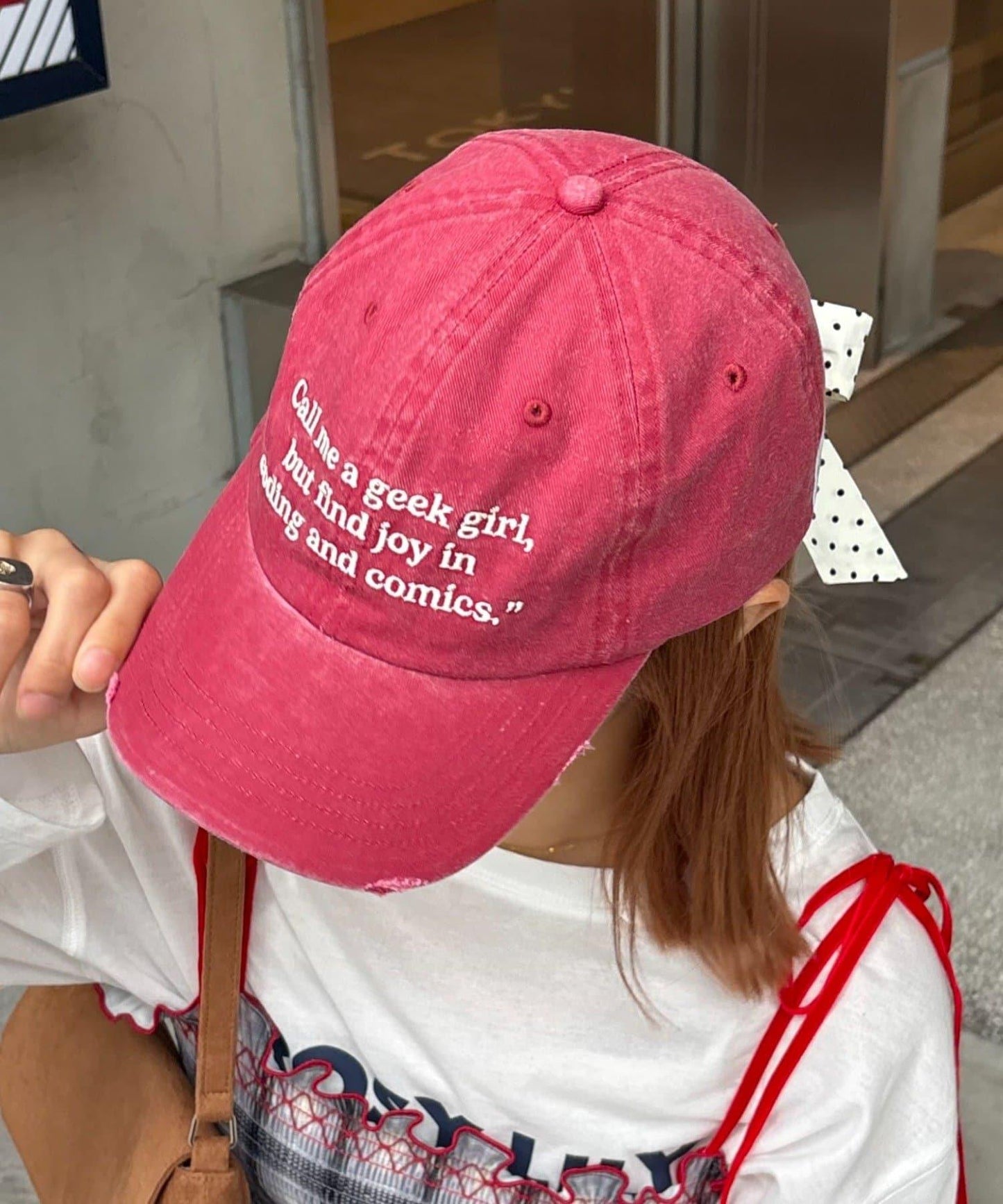 ★【HELLO.SANFRANCISCO/ハローサンフランシスコ】メッセージロゴ刺繍リボンキャップ