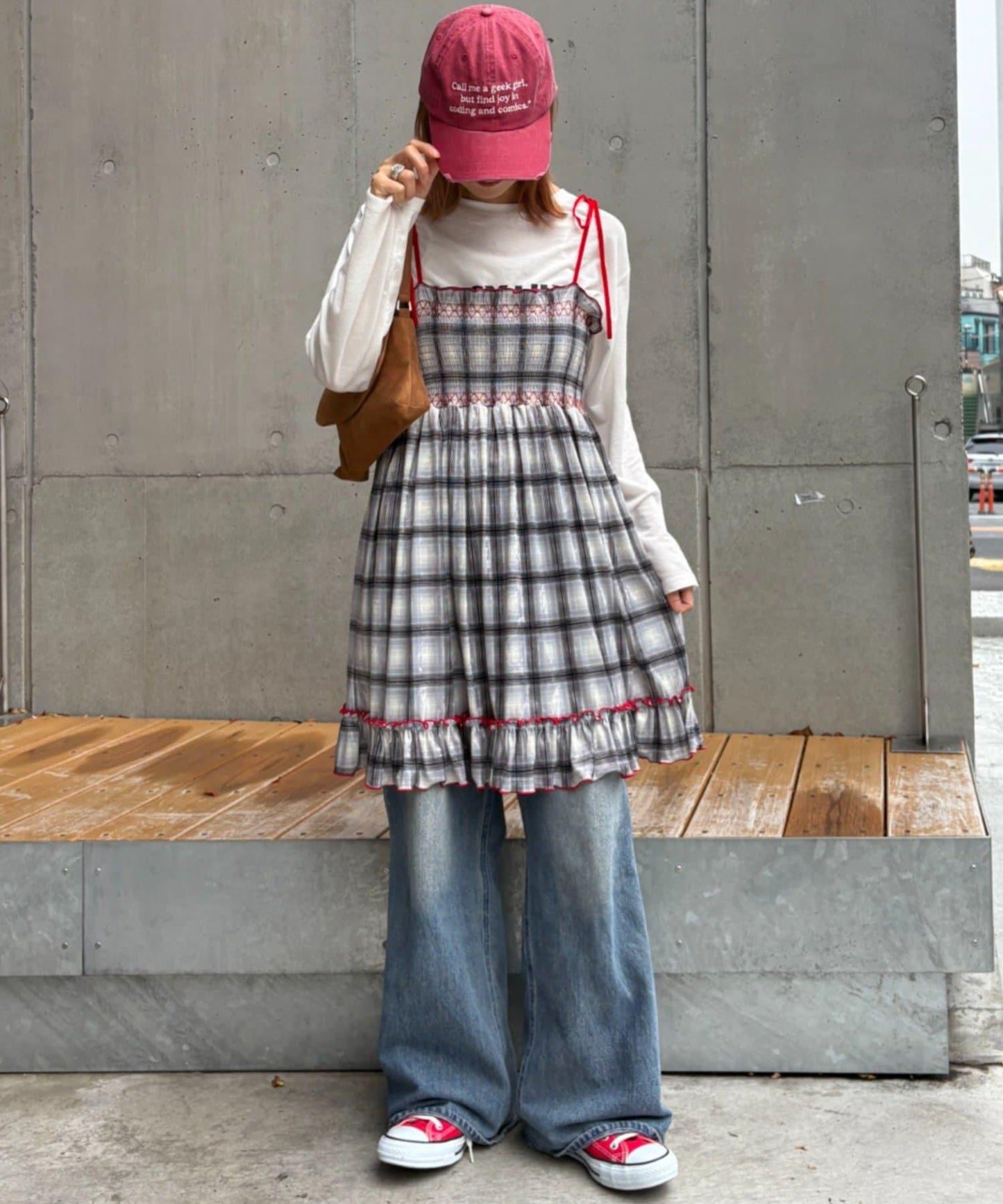 ★【HELLO.SANFRANCISCO/ハローサンフランシスコ】メッセージロゴ刺繍リボンキャップ