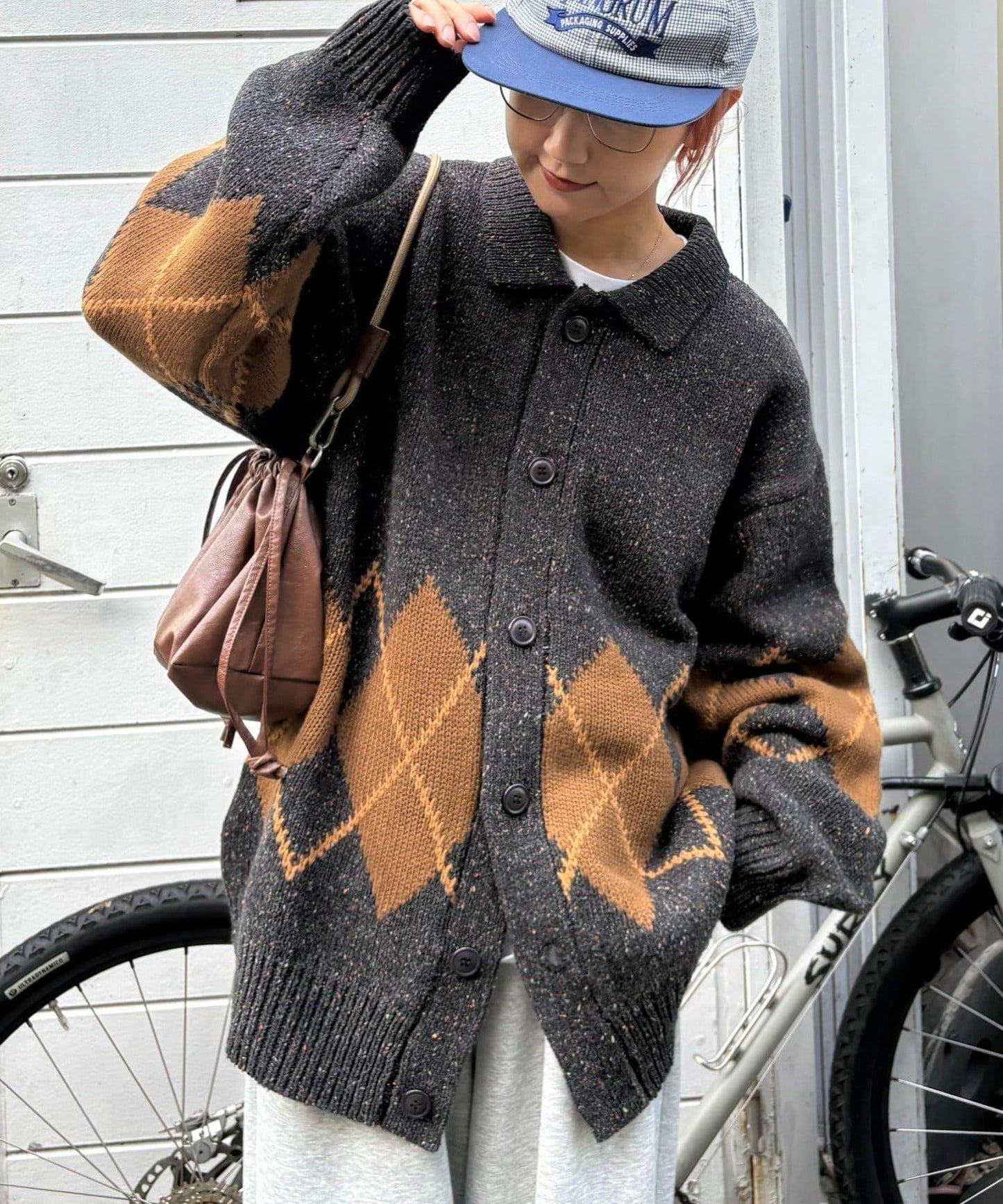 【UNISEX】菱格紋拼色領口雜色針織開衫