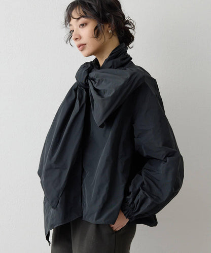 記憶塔夫綢泡泡袖襯衫