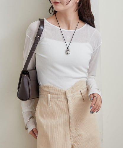 帶飾牌圓領長袖T恤